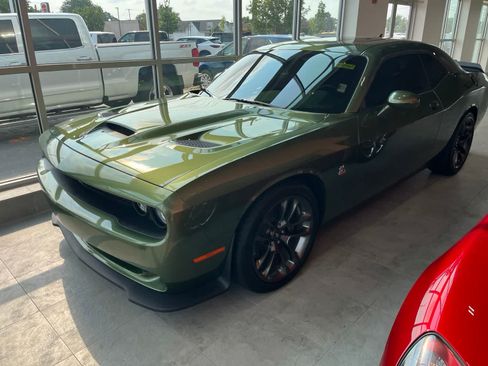 Used 2021 Dodge Challenger R/T Scat Pack RWD image 2