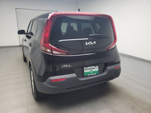 Used 2022 Kia Soul LX w/ Technology Package FWD image 6