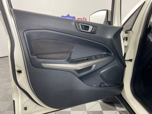 Used 2019 Ford EcoSport SE w/ SE Convenience Package image 12