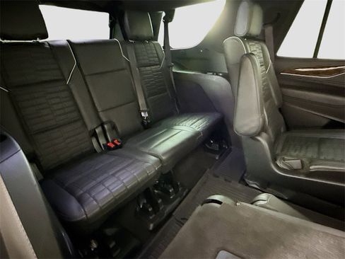 Used 2021 Cadillac Escalade Sport Platinum w/ LPO, ONYX Package image 22