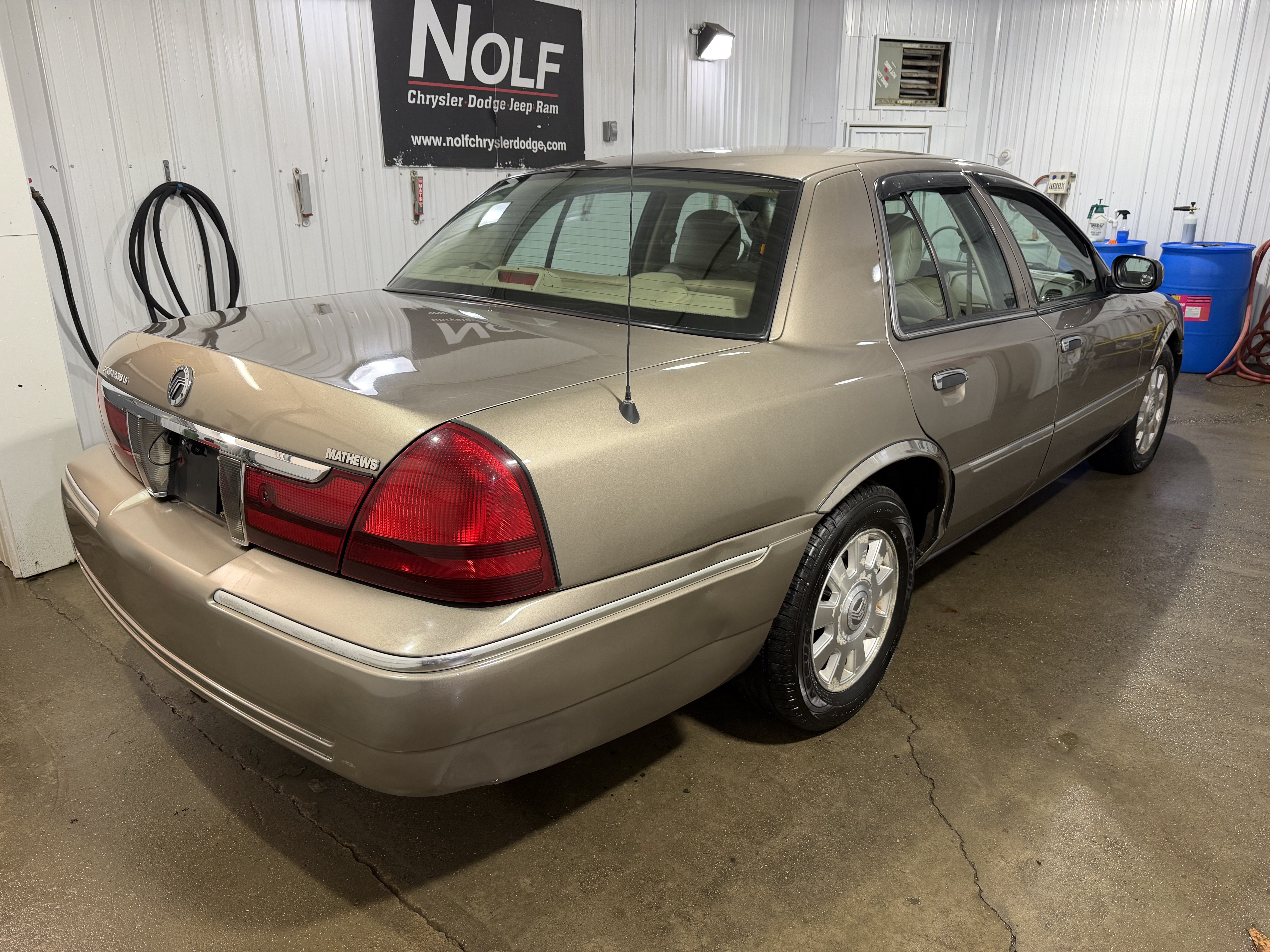 Used 2005 Mercury Grand Marquis LSE RWD image 6