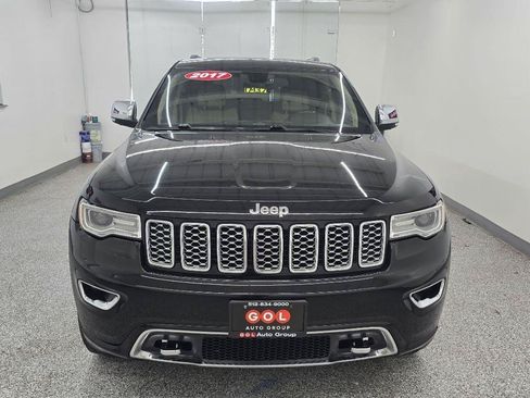 Used 2017 Jeep Grand Cherokee Overland AWD/4WD image 2