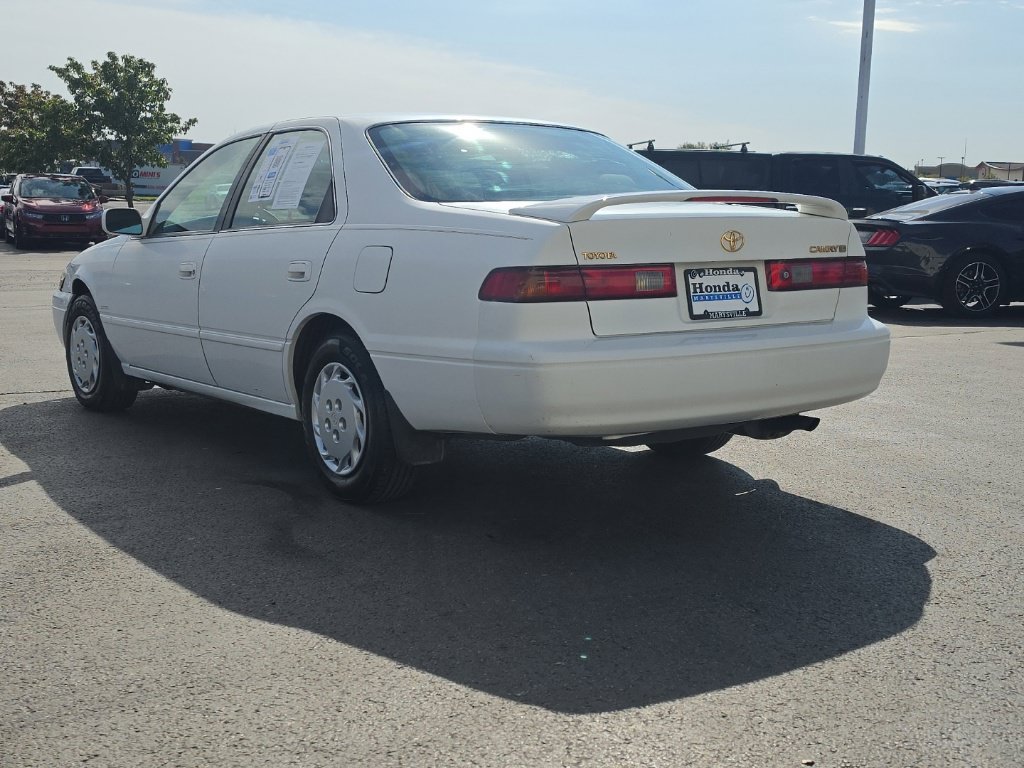 Used 1999 Toyota Camry LE FWD image 5