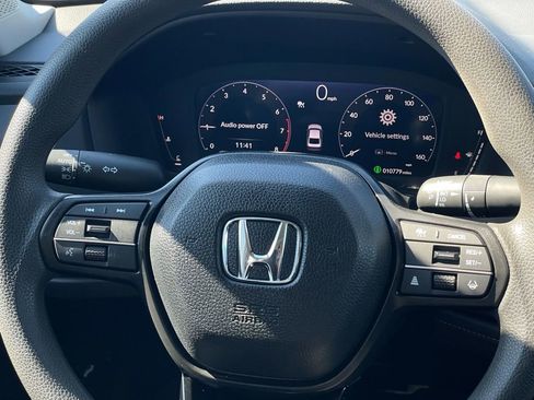 Certified 2025 Honda Accord SE image 12