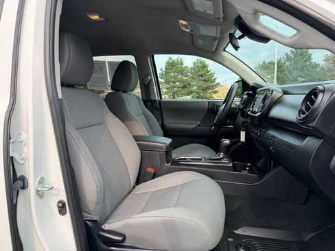 Certified 2023 Toyota Tacoma SR AWD/4WD image 18