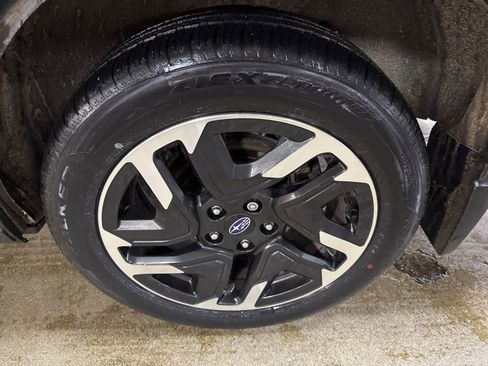 Used 2025 Subaru Forester Limited image 7