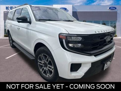 Used 2025 Ford Expedition Max Active RWD image 1