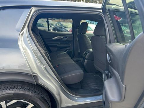 Used 2025 Chevrolet Equinox EV LT FWD image 37