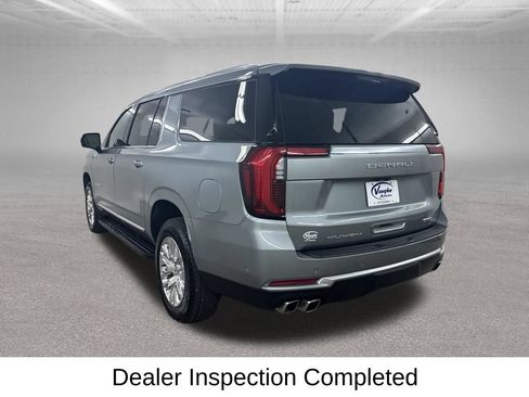 Used 2025 GMC Yukon XL Denali AWD/4WD image 9