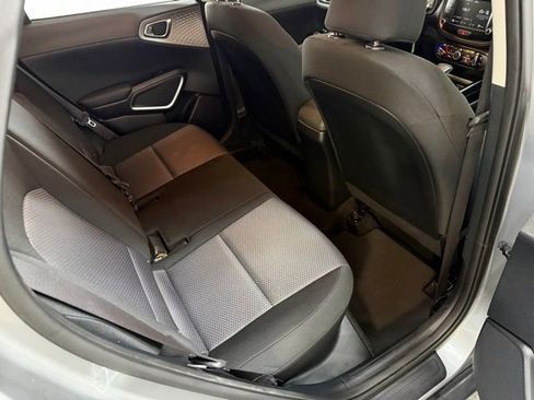 Used 2022 Kia Soul LX w/ Technology Package FWD image 34