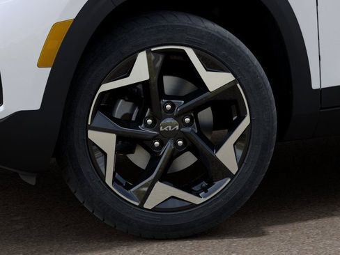 New 2026 Kia Seltos S FWD image 9