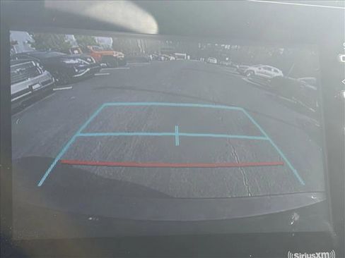 Used 2024 Toyota Camry SE image 9