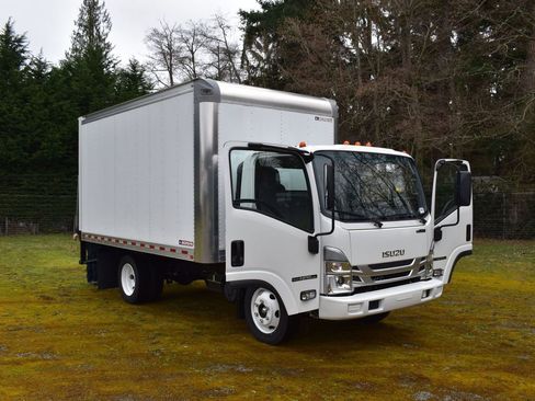 New 2024 Isuzu NPR image 2