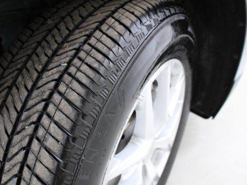 Used 2024 Chevrolet Equinox LS image 33