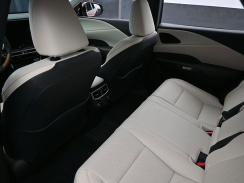 Used 2025 Lexus RX 350 Premium Plus image 35