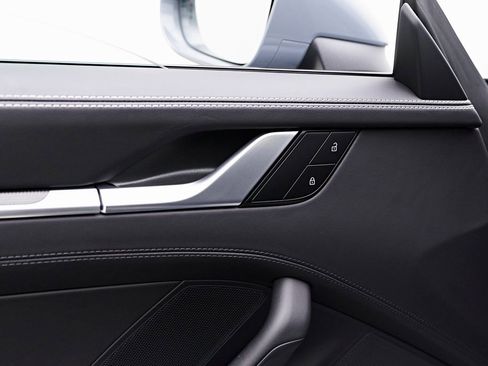 Used 2024 Porsche 911 Turbo S image 33