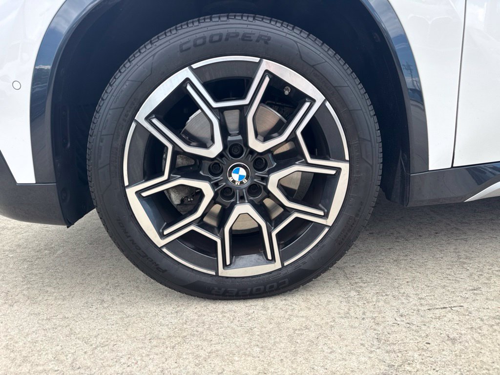 Certified 2024 BMW X1 xDrive28i w/ Convenience Package AWD/4WD image 9