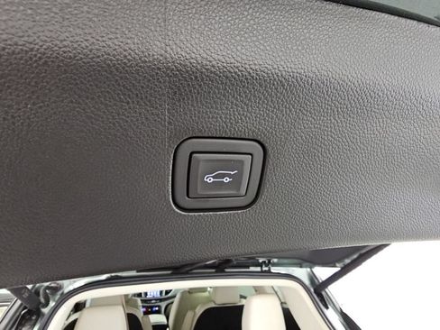 Certified 2024 Buick Enclave Essence w/ Technology Package FWD image 35