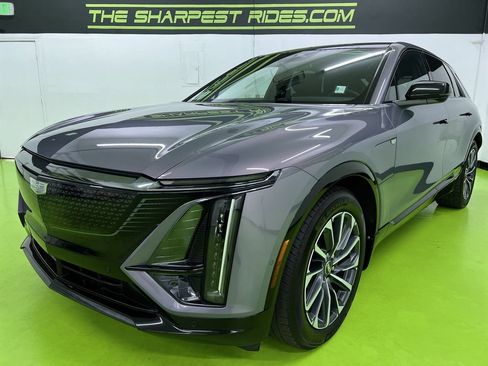 Used 2024 Cadillac Lyriq Sport w/ LPO, Floor Liner Package AWD/4WD image 5
