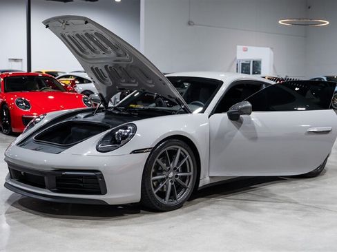 Used 2024 Porsche 911 Carrera T RWD image 34