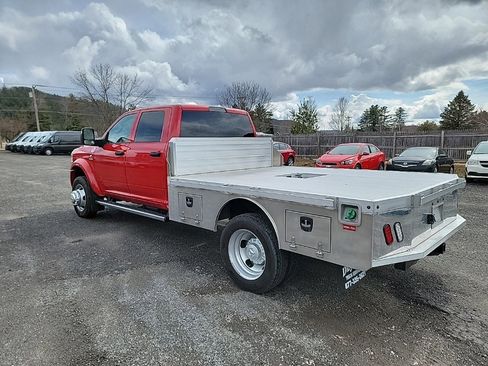 New 2024 RAM 5500 Tradesman w/ Chrome Appearance Group image 7