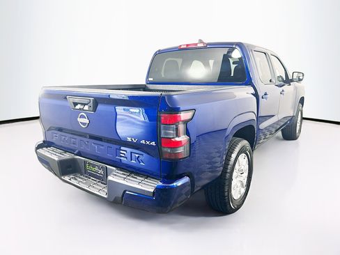 Used 2023 Nissan Frontier SV image 9
