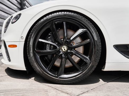 Used 2020 Bentley Continental GT AWD/4WD image 3