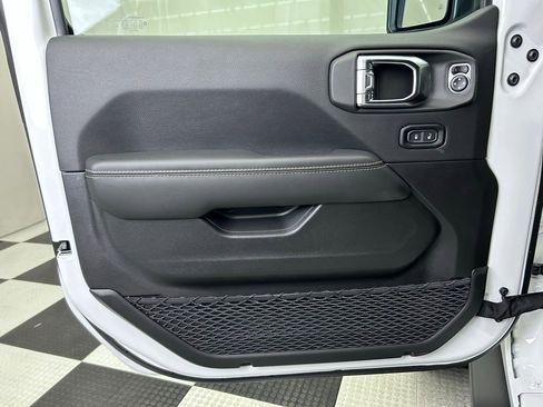 New 2025 Jeep Wrangler Unlimited Rubicon 392 image 20