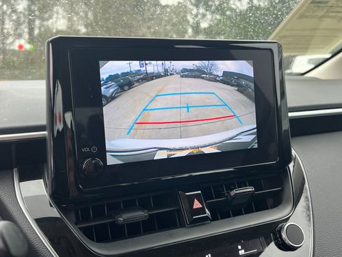 Used 2024 Toyota Corolla LE image 31