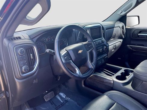 Used 2022 Chevrolet Silverado 1500 LTZ w/ LTZ Convenience Package II image 9