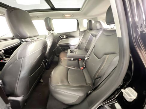 Used 2022 Jeep Compass Limited w/ Sun and Sound Group image 25