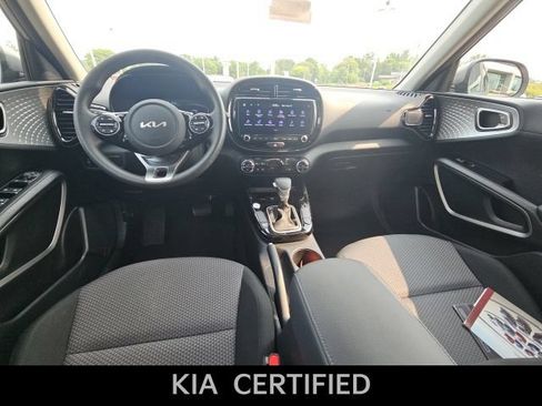 Used 2024 Kia Soul S FWD image 32