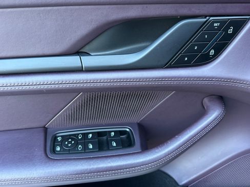 Certified 2022 Porsche Taycan 4 Cross Turismo image 12