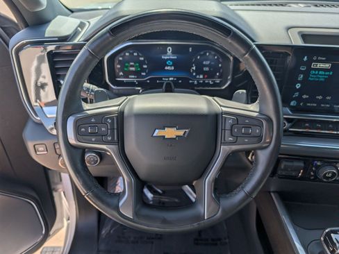 Certified 2024 Chevrolet Silverado 1500 High Country AWD/4WD image 17