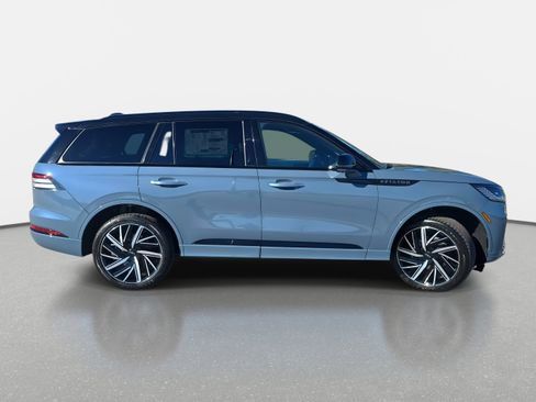 New 2026 Lincoln Aviator Black Label w/ Black Label Special Edition image 4