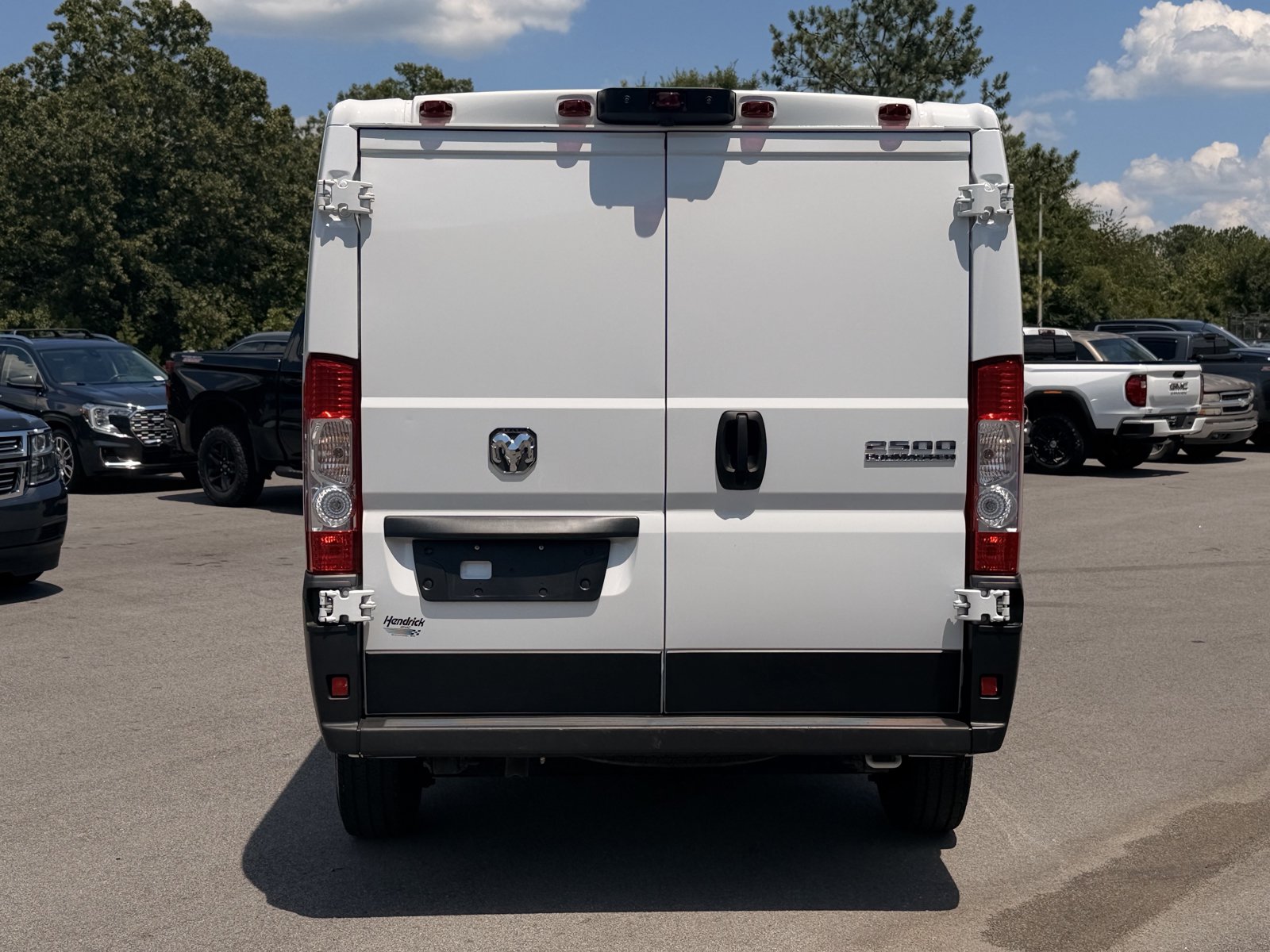 Used 2025 RAM ProMaster 2500 w/ Convenience Group FWD image 20