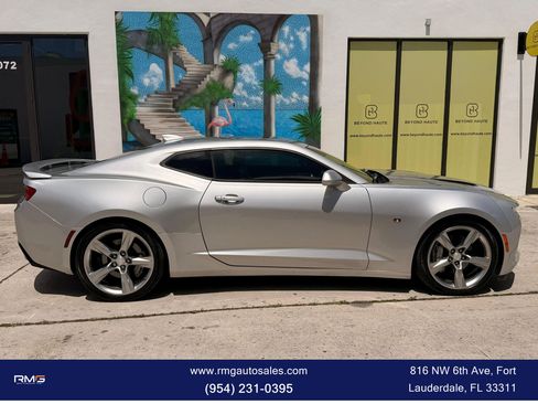 Used 2016 Chevrolet Camaro SS RWD image 4