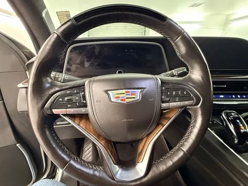 Used 2022 Cadillac Escalade ESV Sport Platinum w/ Heavy-Duty Trailer Package AWD/4WD image 21