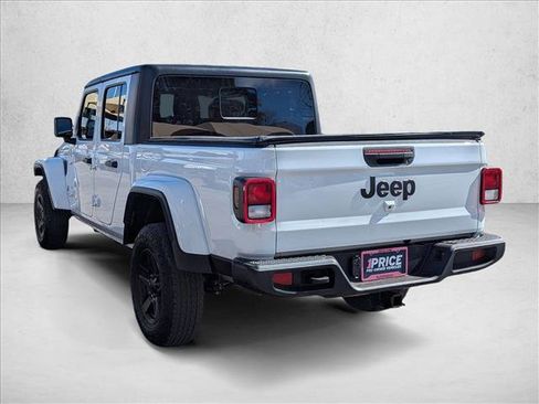 Used 2022 Jeep Gladiator Sport image 7