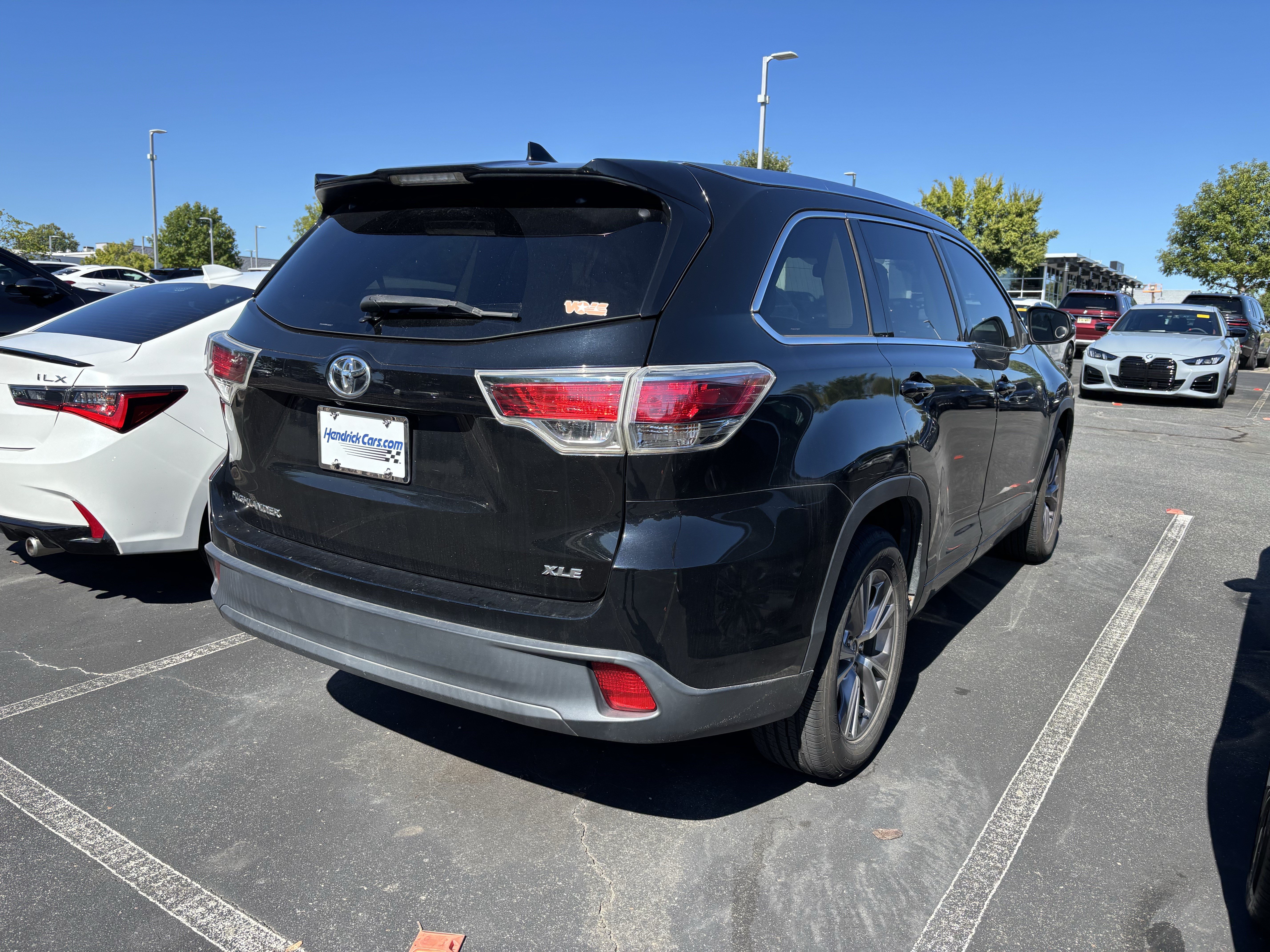 Used 2015 Toyota Highlander XLE FWD image 11
