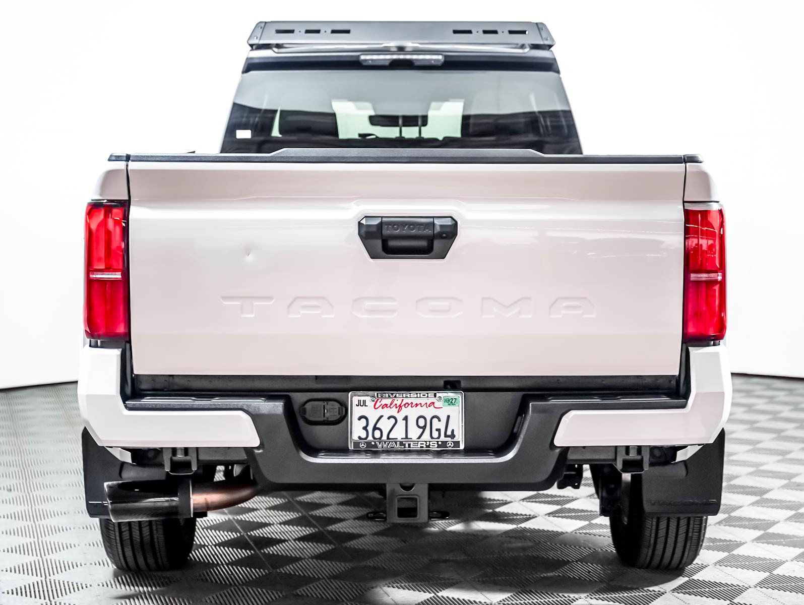 Used 2025 Toyota Tacoma SR5 RWD image 7