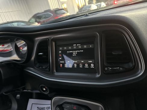 Used 2020 Dodge Challenger SXT w/ Blacktop Package image 16