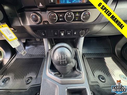 Used 2021 Toyota Tacoma TRD Off-Road w/ TRD Premium Off Road Package AWD/4WD image 2
