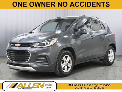 Used 2020 Chevrolet Trax LT FWD image 1