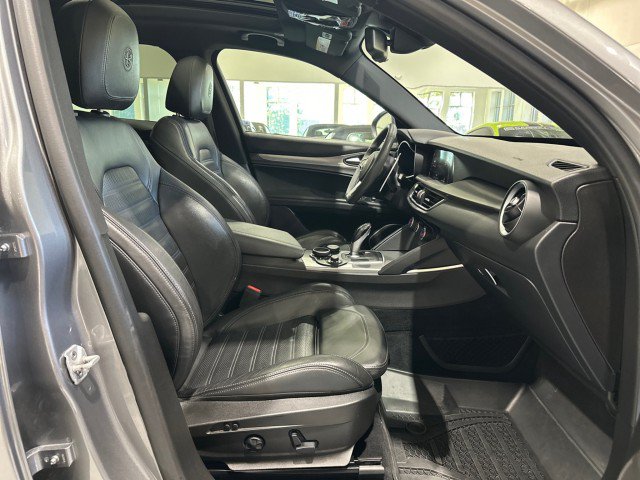 Used 2018 Alfa Romeo Stelvio Ti Sport AWD/4WD image 55