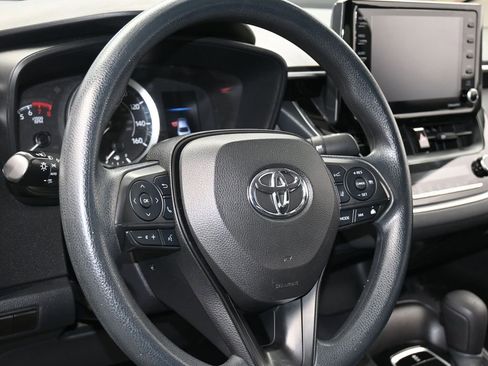 Used 2022 Toyota Corolla LE image 13