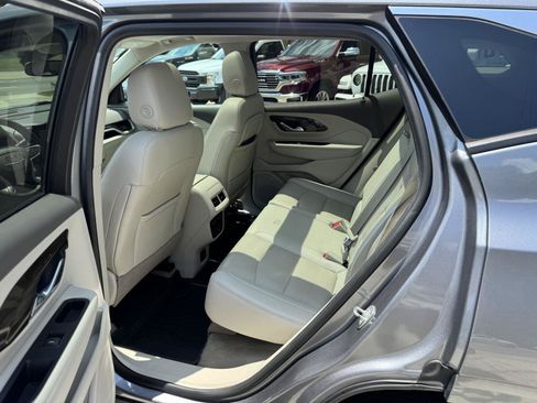 Used 2020 GMC Terrain Denali w/ Denali Premium Package AWD/4WD image 7