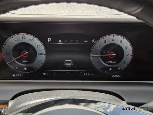 Certified 2024 Kia Seltos EX FWD image 25