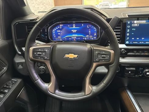 Used 2024 Chevrolet Silverado 2500 High Country w/ Technology Package AWD/4WD image 20