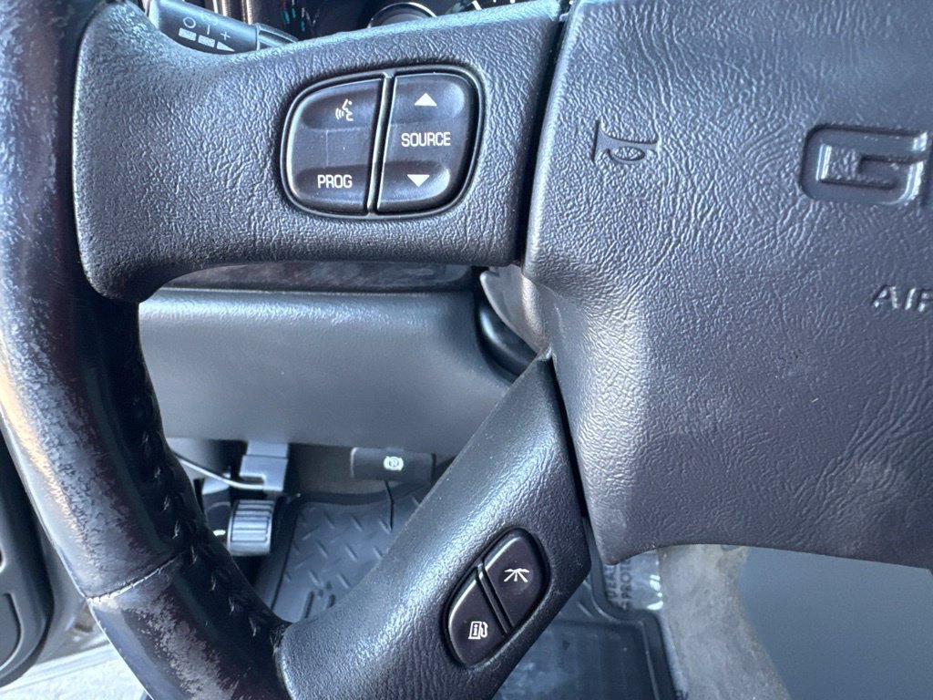 Used 2007 GMC Sierra 3500 SLT w/ Heavy-Duty Power Package AWD/4WD image 21